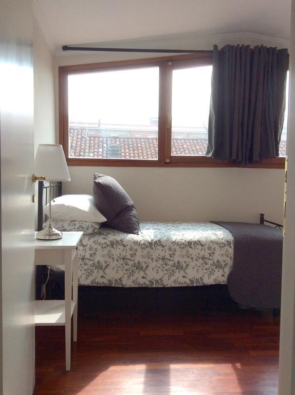 Apartment La Mansarda Альба Номер фото