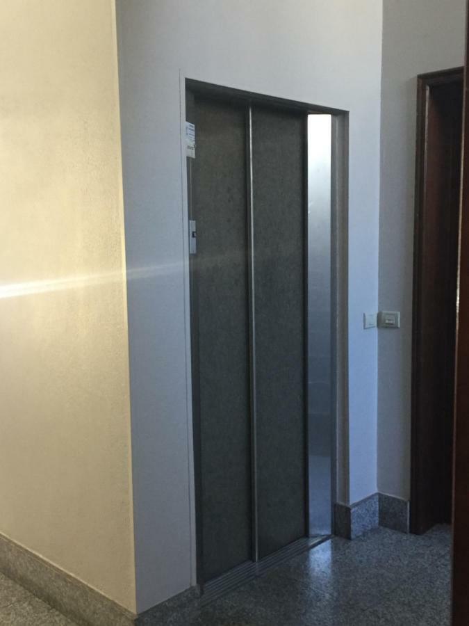 Apartment La Mansarda Альба Экстерьер фото